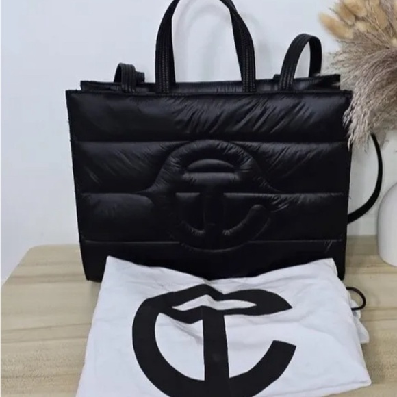 🔥NEW TELFAR‎ Medium Puffer Shopper Tote - Black SOLD OUT! With dust bag - Picture 4 of 8